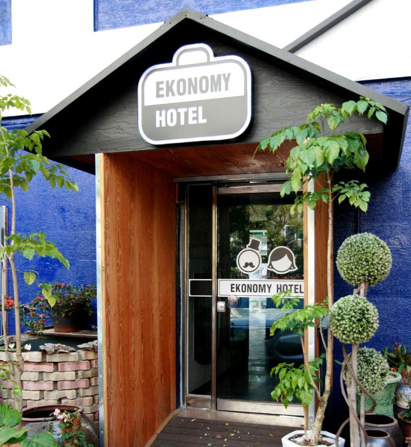 Ekonomy Hotel Мокпо Экстерьер фото