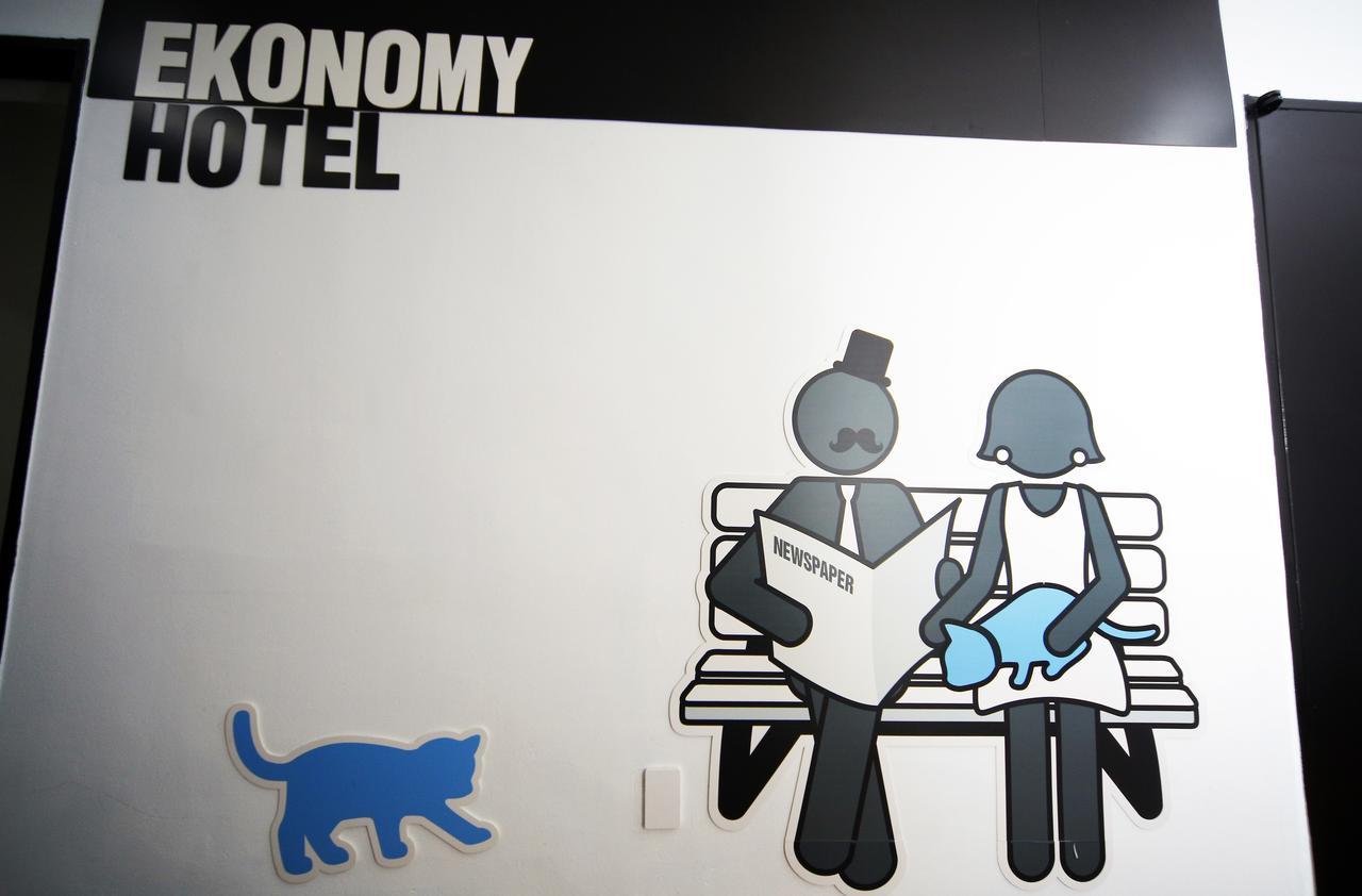 Ekonomy Hotel Мокпо Экстерьер фото